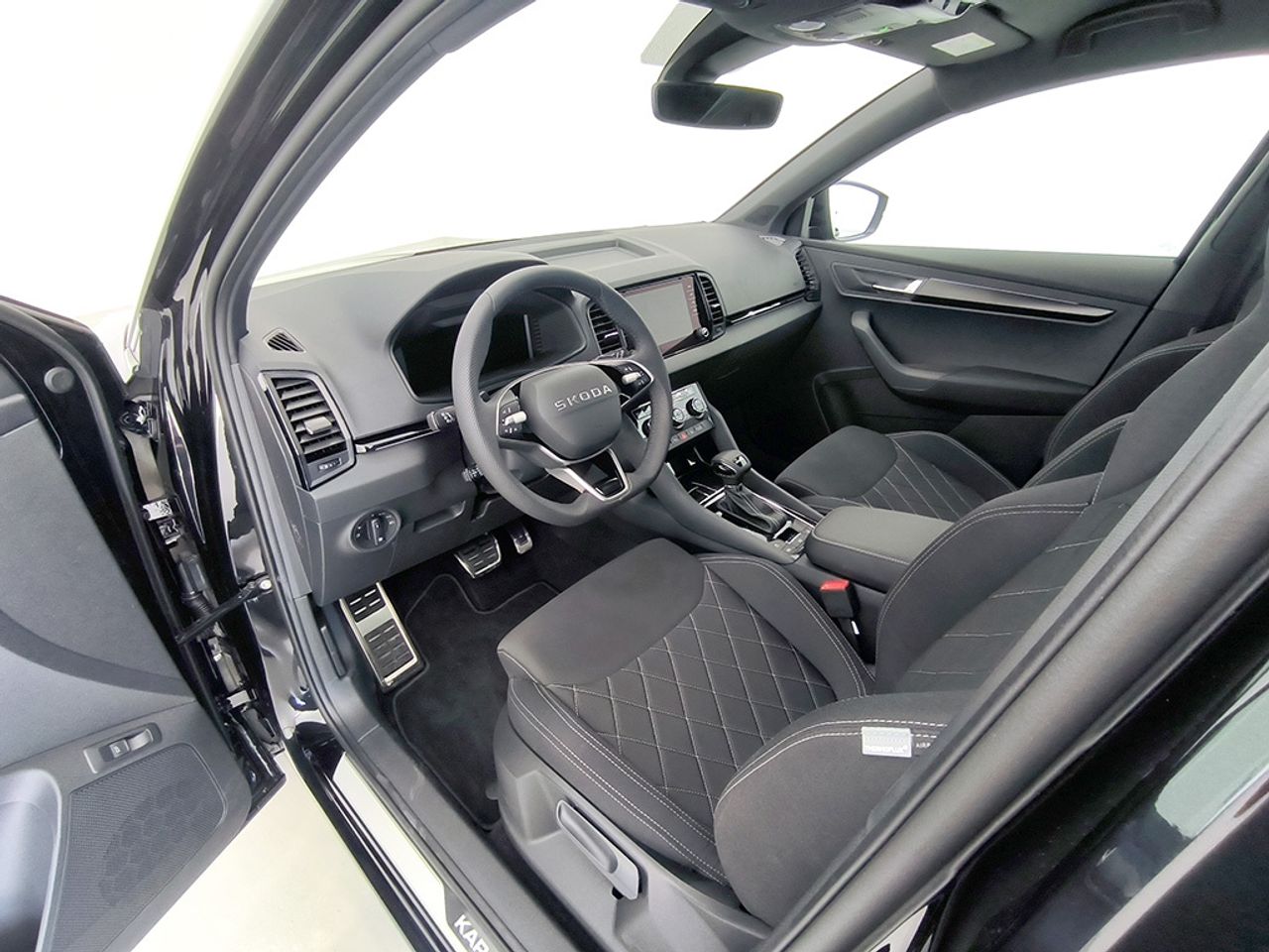 Skoda Karoq Sportline 1.5 Tsi 150 Cv Dsg - Foto 2