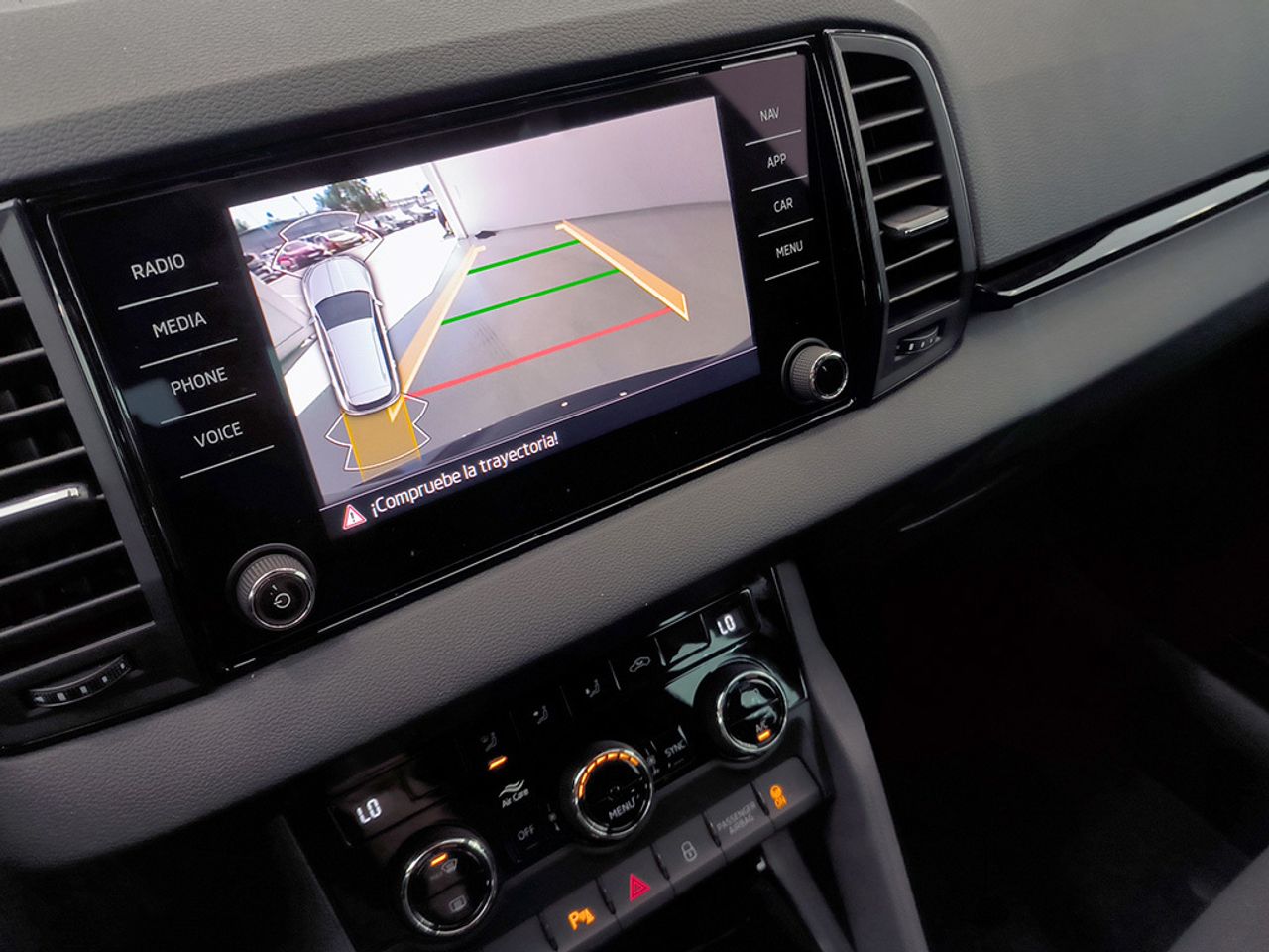 Skoda Karoq Sportline 1.5 Tsi 150 Cv Dsg - Foto 2