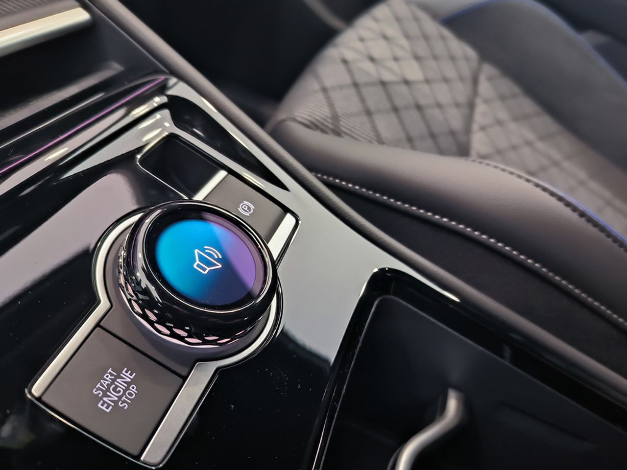 Volkswagen Tiguan R-line 2.0 Tdi 150 Cv Dsg - Foto 2