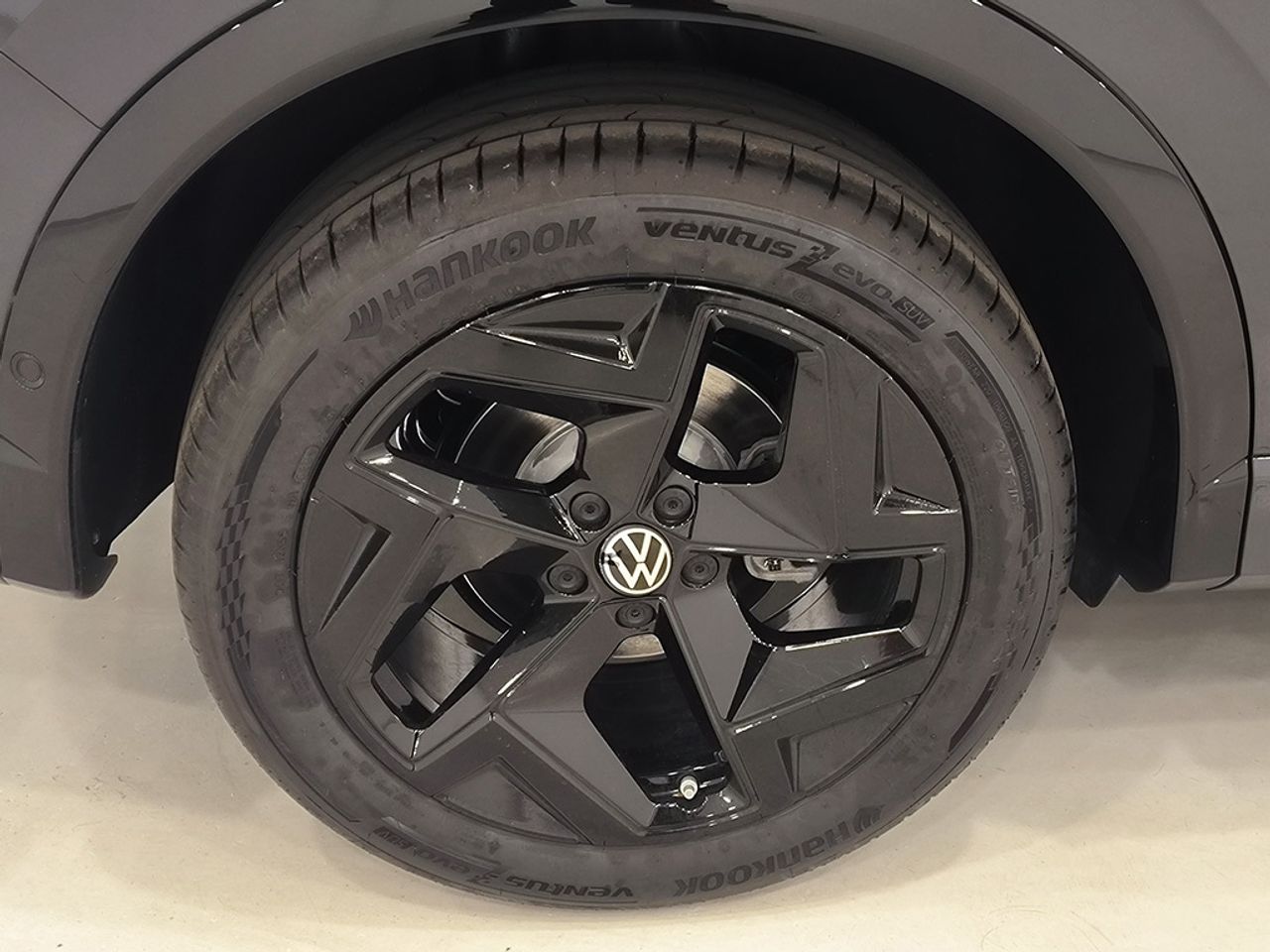 Volkswagen Tiguan R-line 2.0 Tdi 150 Cv Dsg - Foto 2