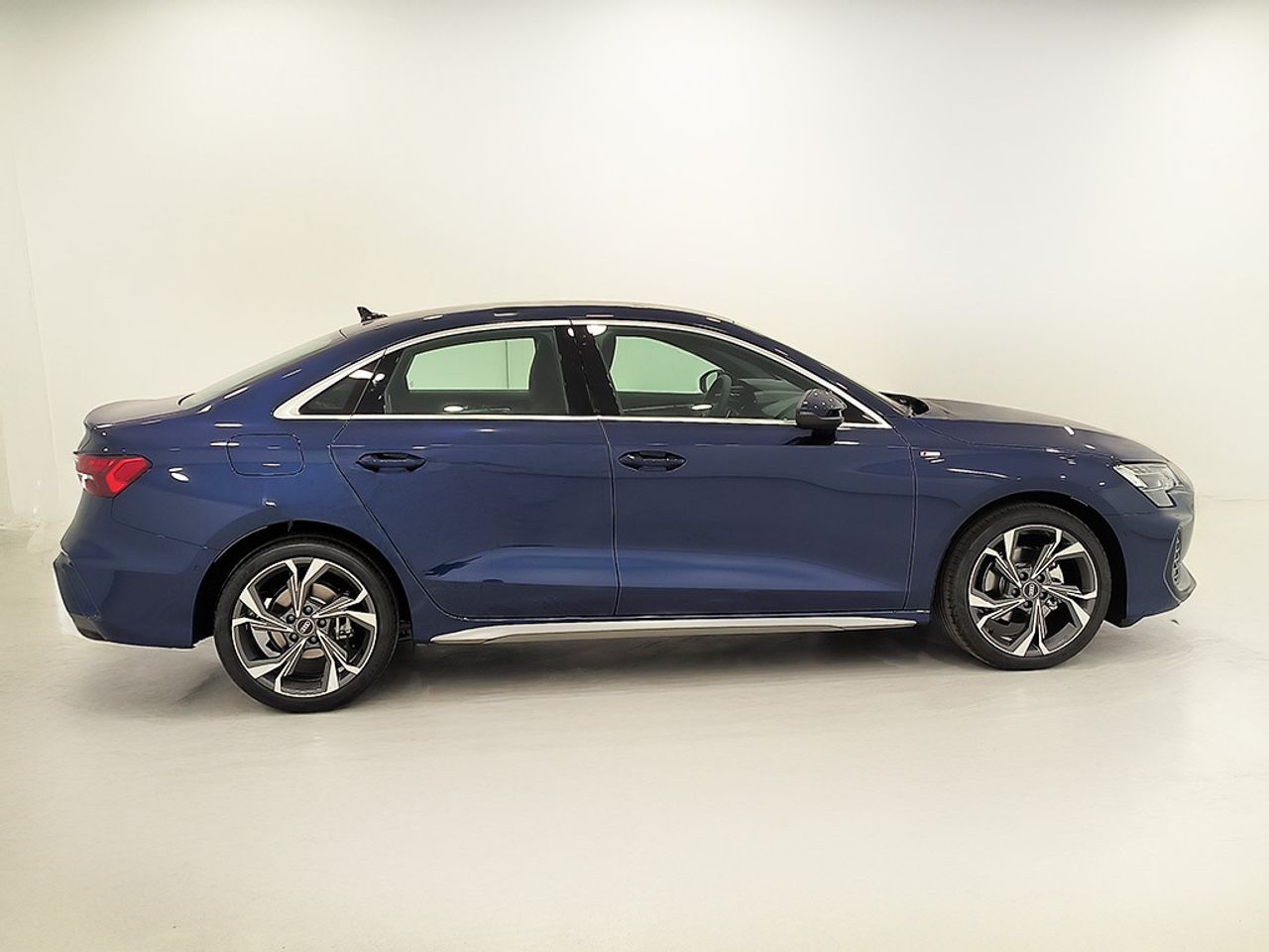 Audi A3 Sedan Sline 35 Tdi 150 Cv Stronic - Foto 2