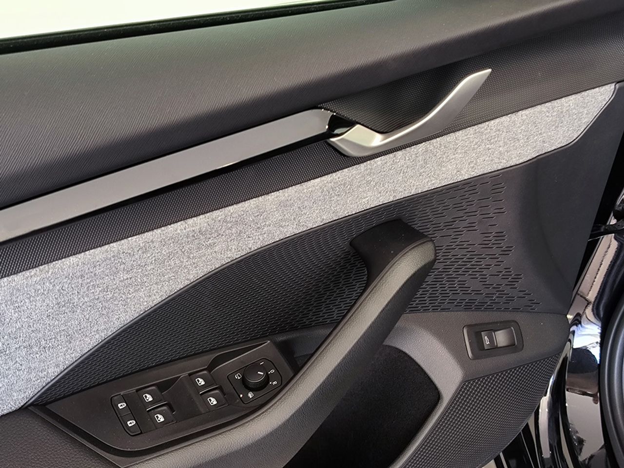 Skoda Octavia 1.5 Tsi M-hev 150cv Dsg - Foto 2