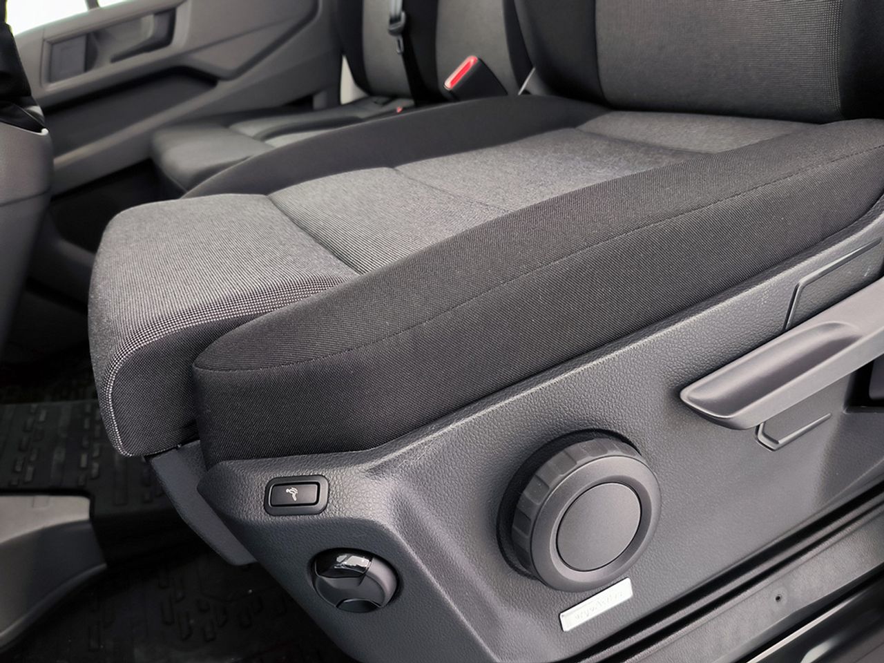 Volkswagen Crafter 30 Furgon Batalla Media L3h2 2.0 Tdi Fwd - Foto 2