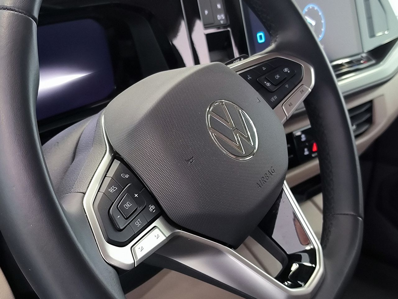 Volkswagen Multivan 1.4 Tsi Dsg Ehybrid Origin 218 Cv - Foto 2