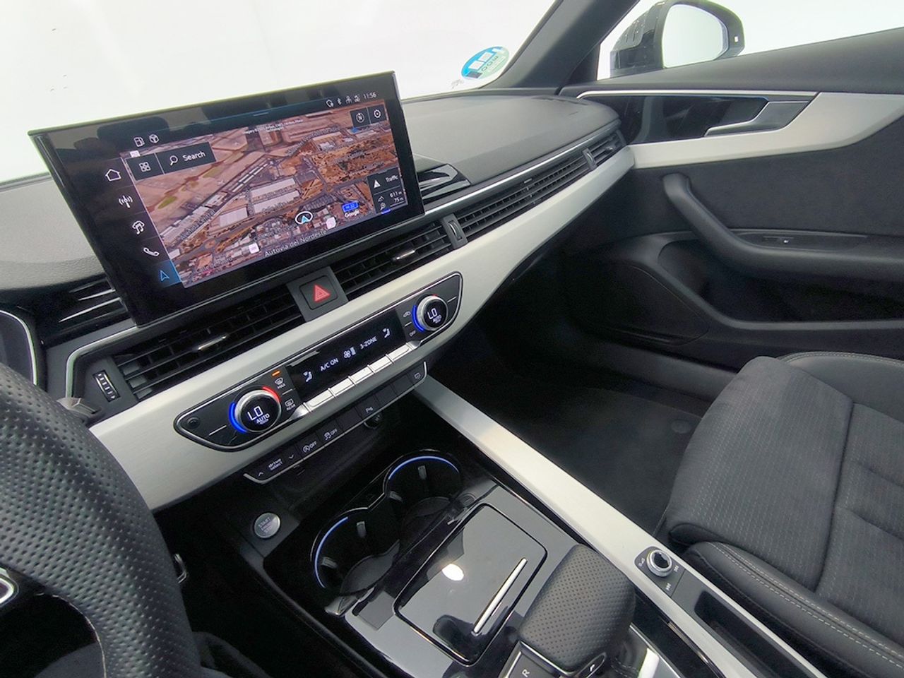 Audi A4 Avant 35 Tdi 163 Cv Stronic Sline - Foto 2