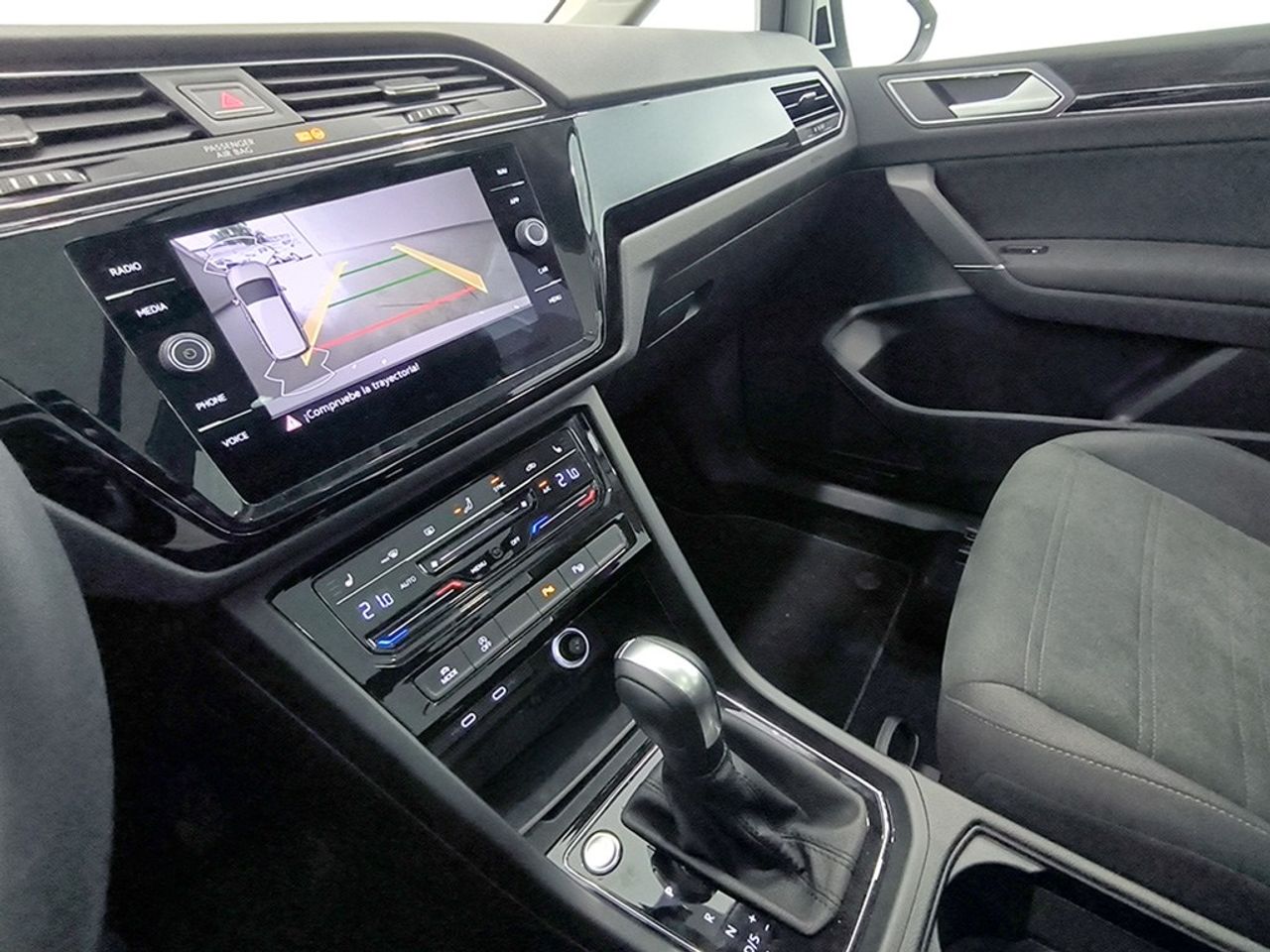 Volkswagen Touran R-line 2.0 Tdi 150 Cv Dsg - Foto 2