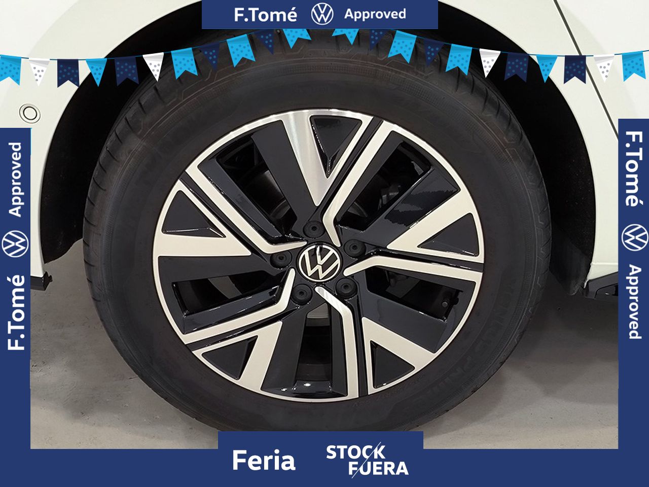 Volkswagen Touran R-line 2.0 Tdi 150 Cv Dsg - Foto 2