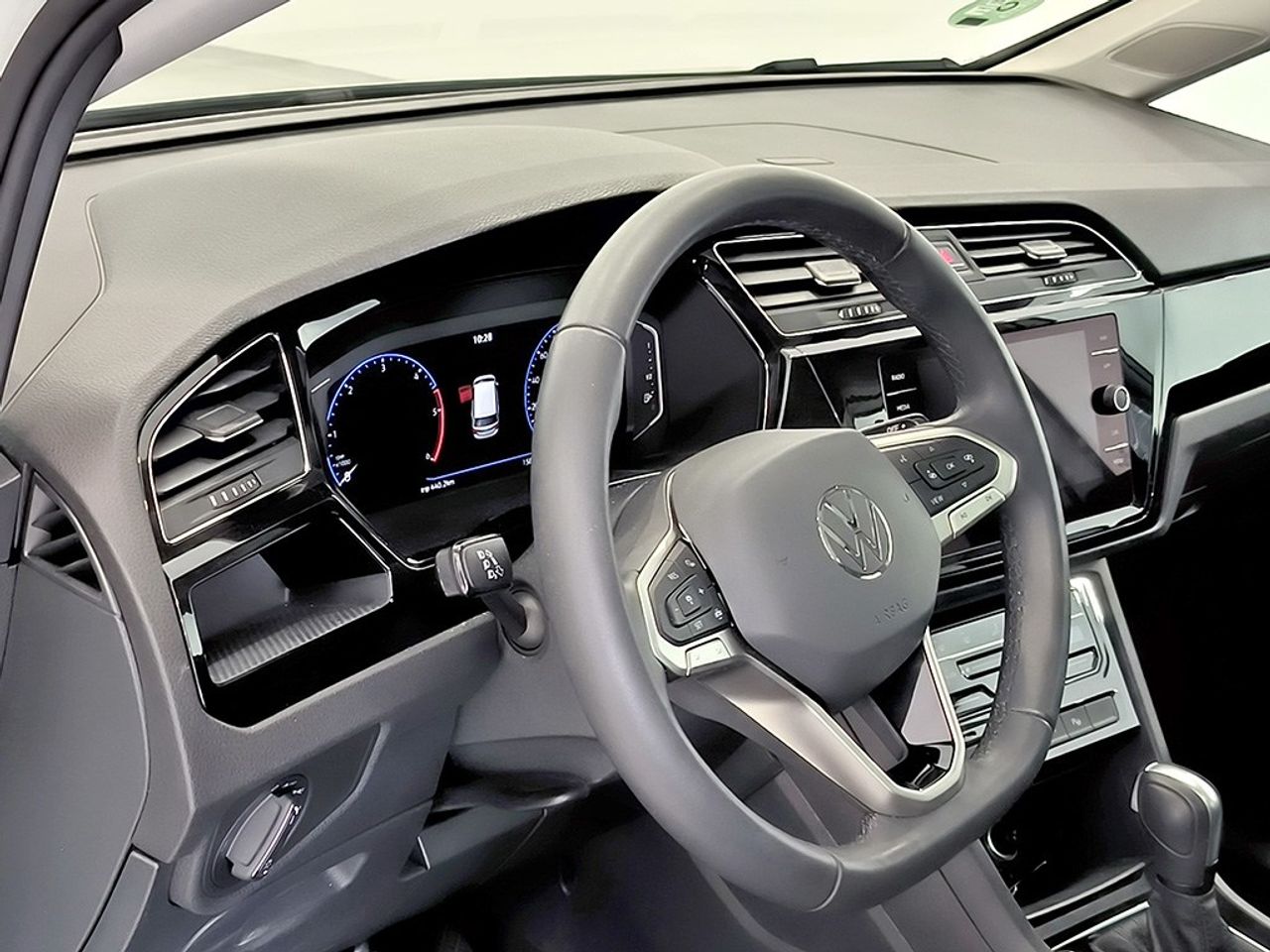 Volkswagen Touran R-line 2.0 Tdi 150 Cv Dsg - Foto 2