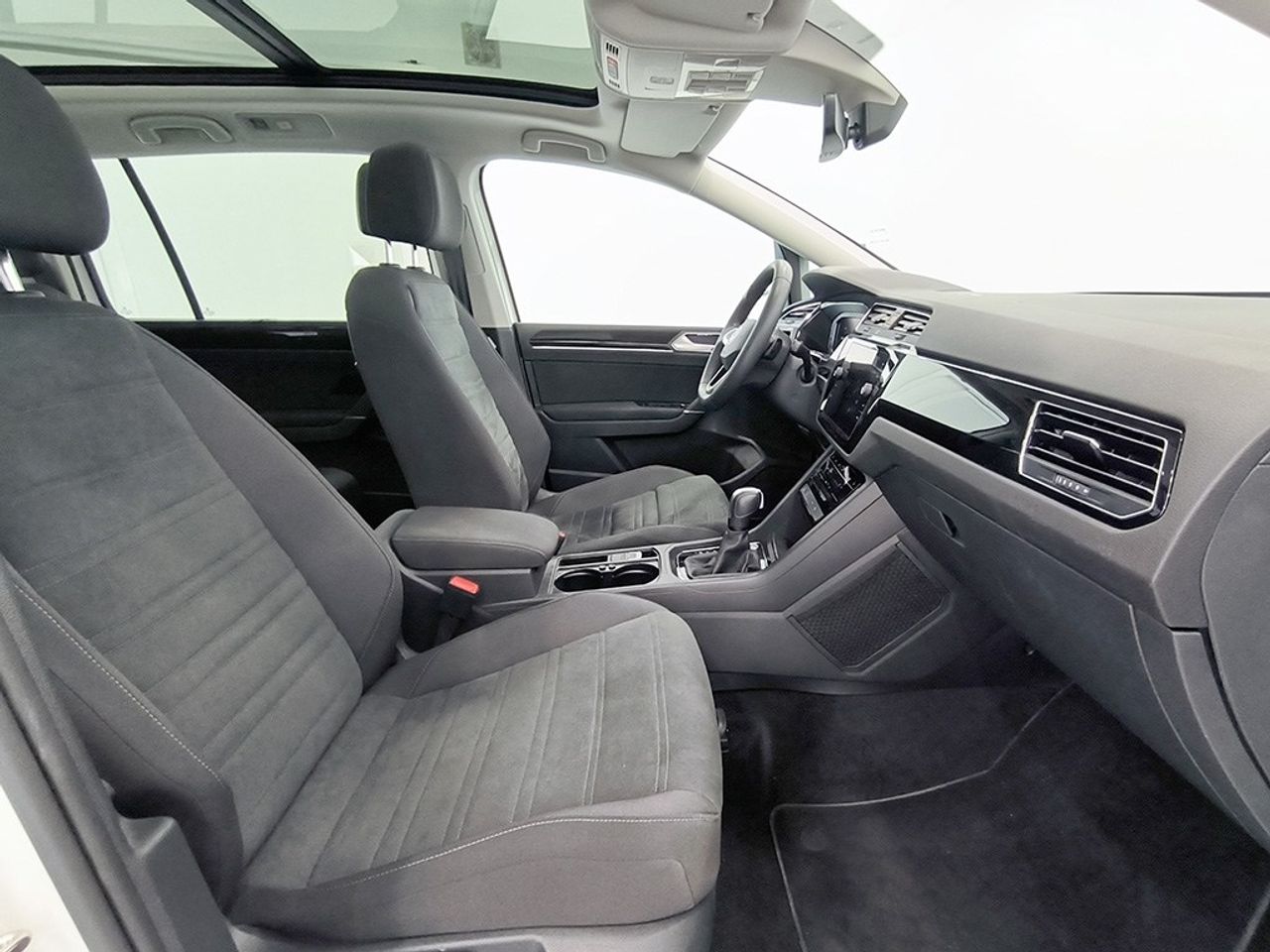 Volkswagen Touran R-line 2.0 Tdi 150 Cv Dsg - Foto 2