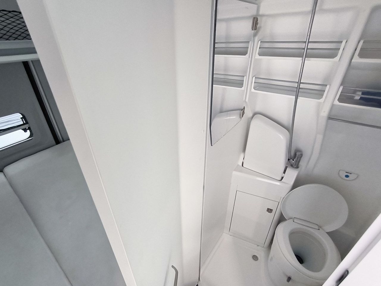 Volkswagen Grand California 600 2.0 TDI 177 CV DSG - Foto 2