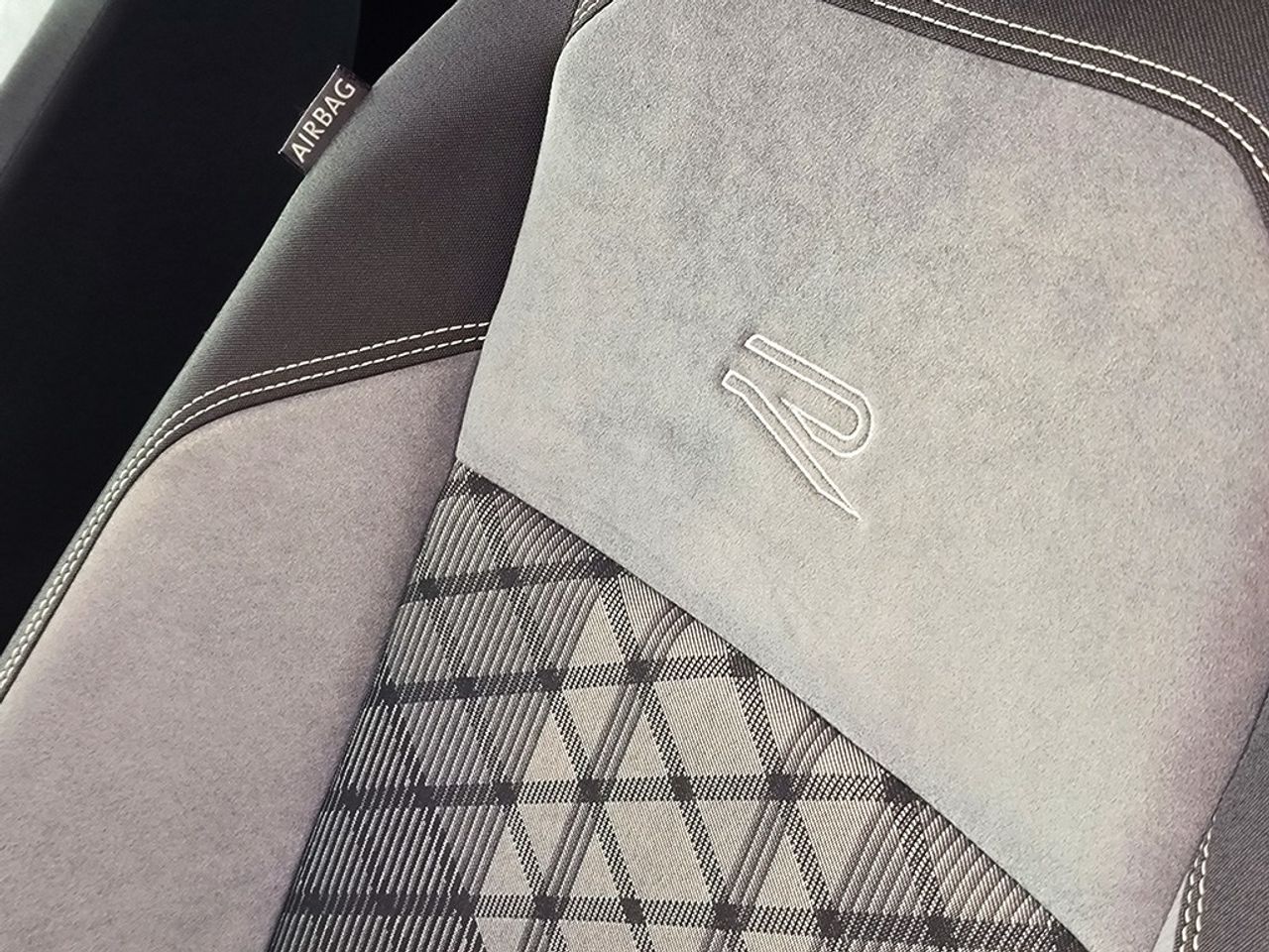 Volkswagen Taigo 1.0 Tsi 115 Cv Rline - Foto 2