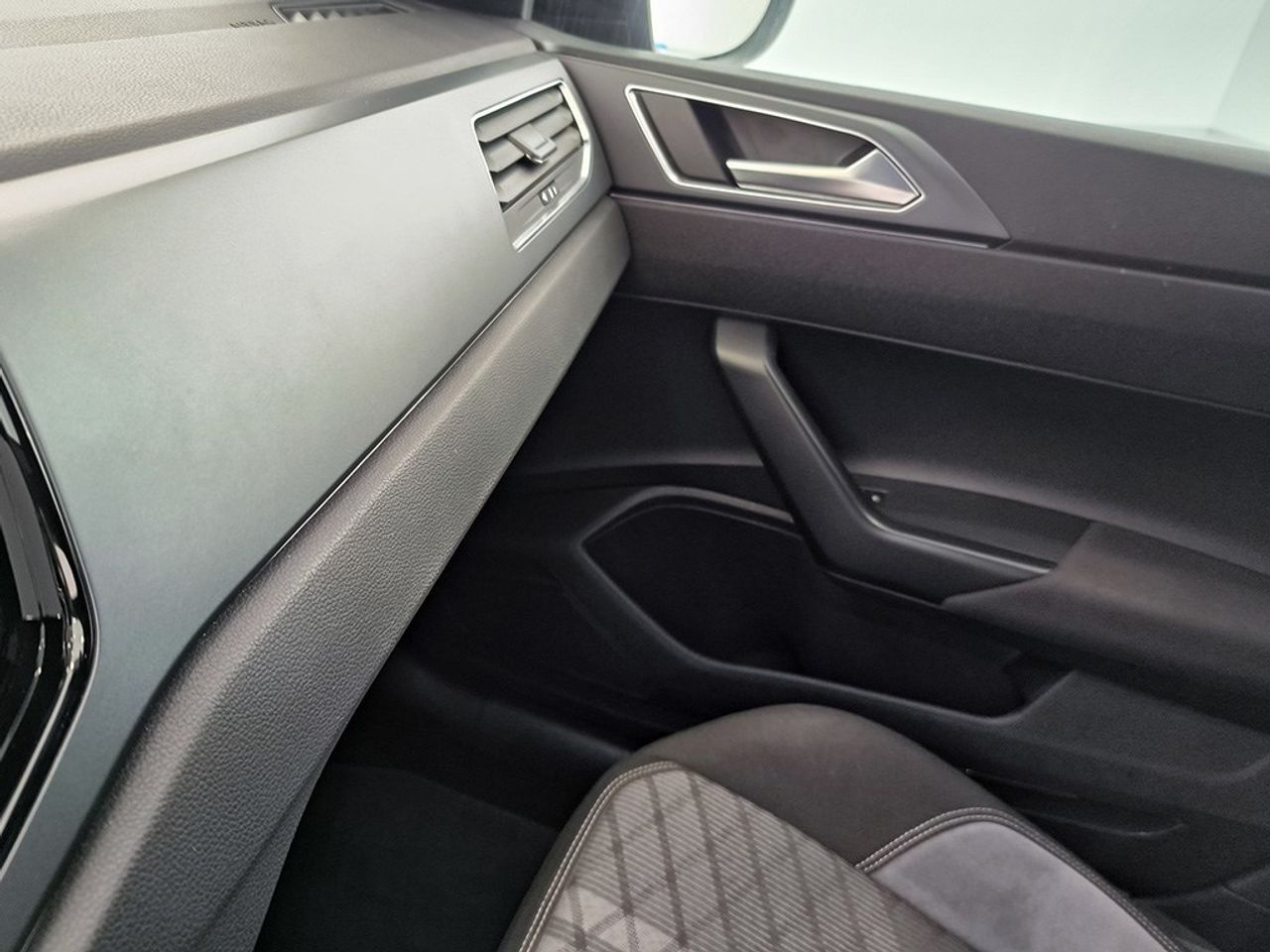 Volkswagen Taigo 1.0 Tsi 115 Cv Rline - Foto 2