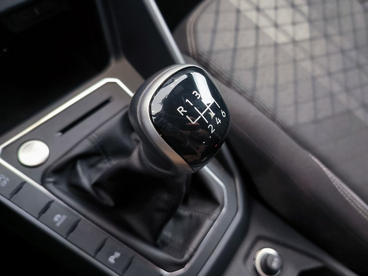 Volkswagen Taigo 1.0 Tsi 115 Cv Rline - Foto 2