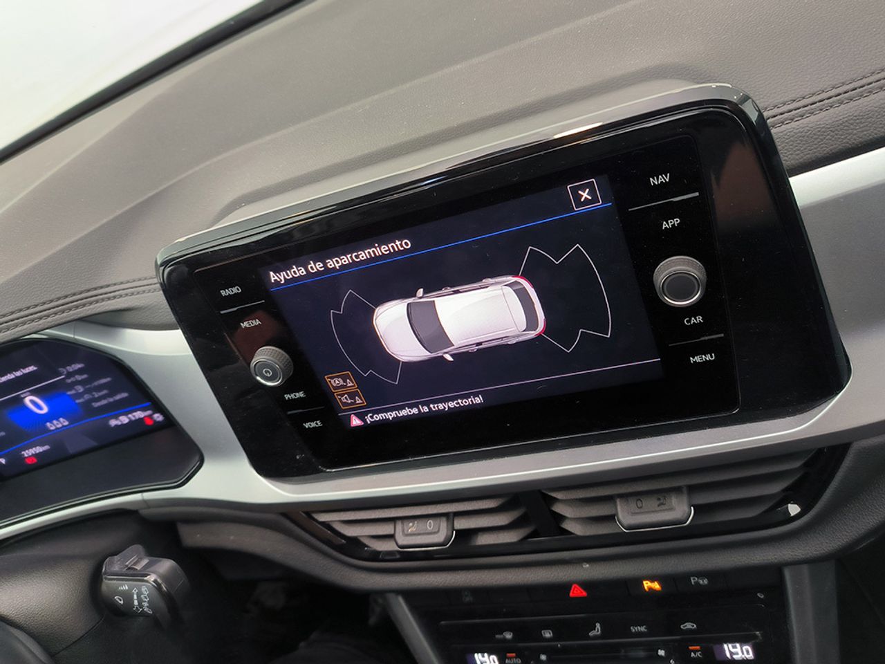 Volkswagen T-roc 2.0 Tdi 150 Cv Dsg Life - Foto 2