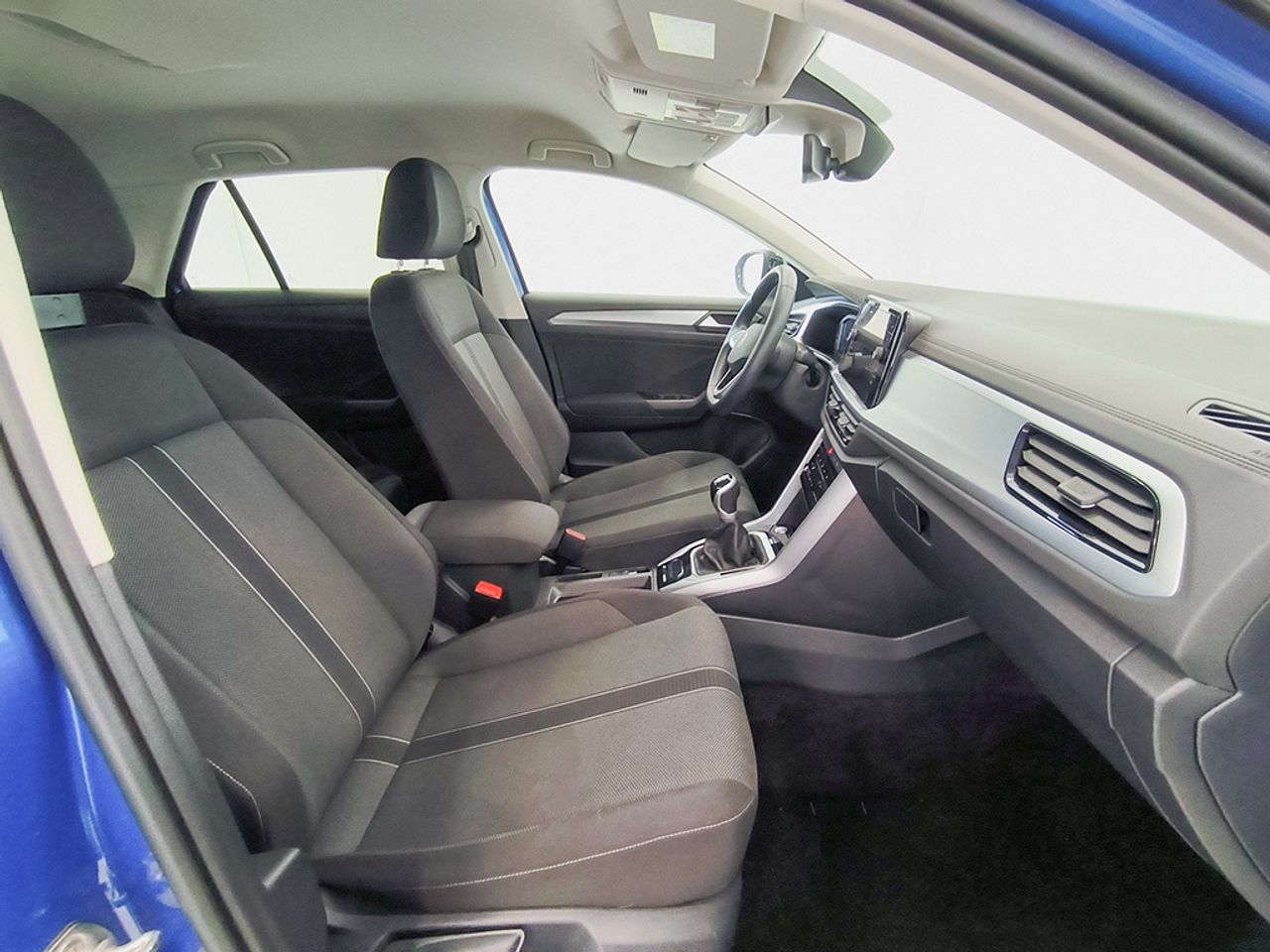 Volkswagen T-roc 2.0 Tdi 115 Cv Dark - Foto 2