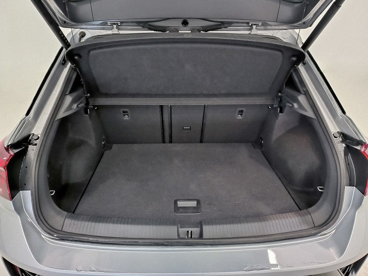 Volkswagen T-roc R 2.0 Tsi 300 Cv Dsg 4 Motion - Foto 2