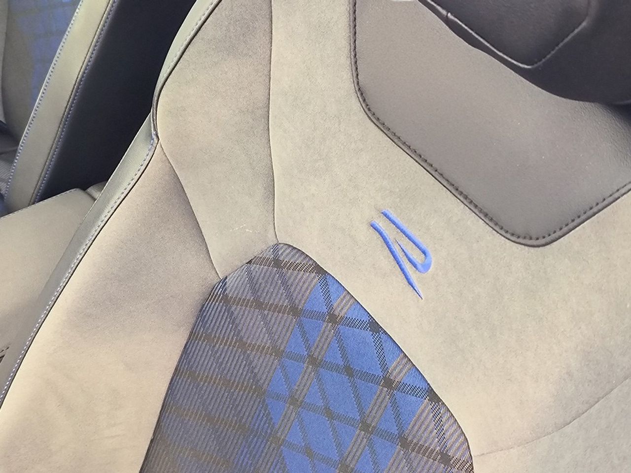 Volkswagen T-roc R 2.0 Tsi 4motion 300 Cv Dsg - Foto 2