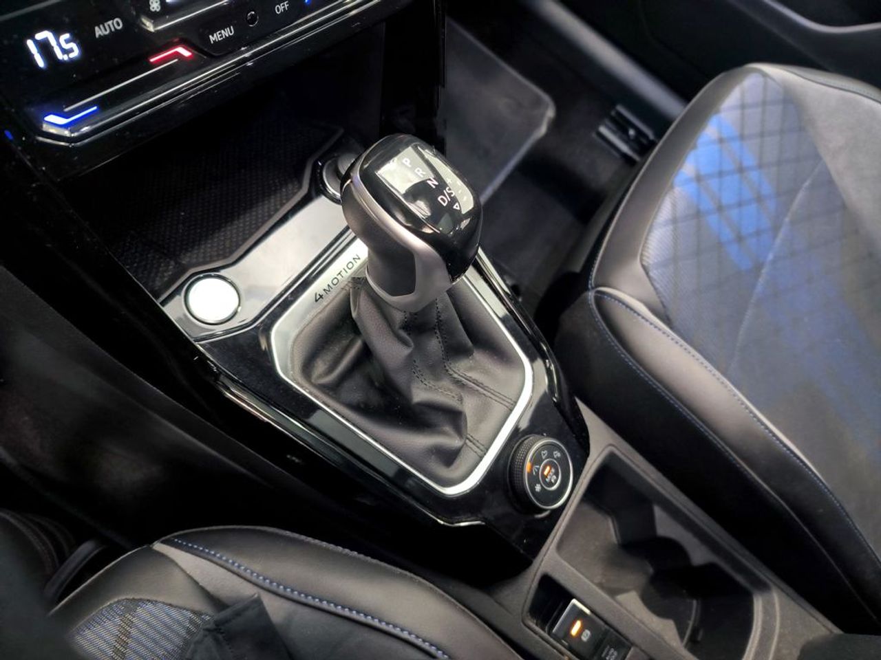 Volkswagen T-roc R 2.0 Tsi 4motion 300 Cv Dsg - Foto 2