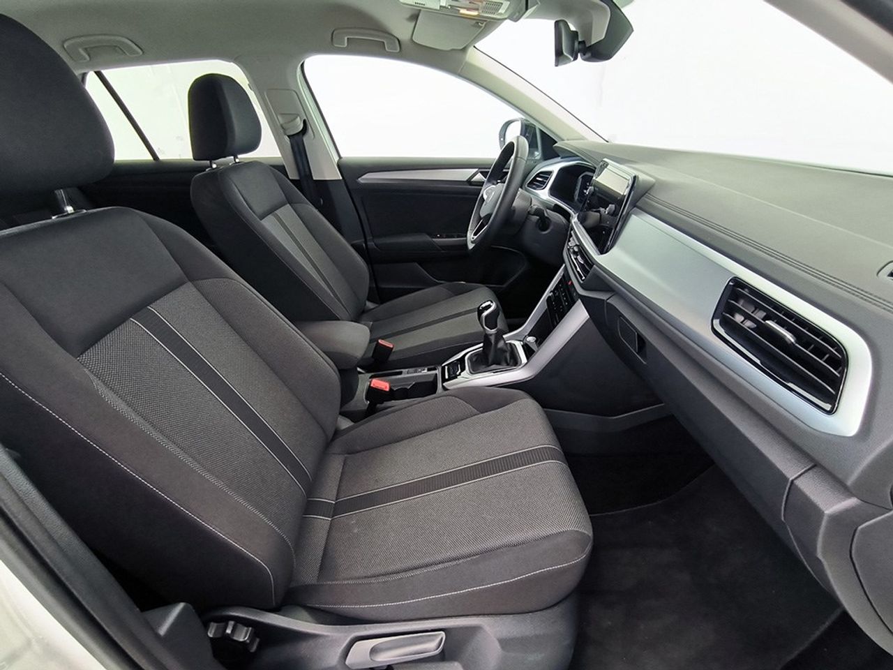 Volkswagen T-roc 2.0 Tdi 150 Cv Dark - Foto 2