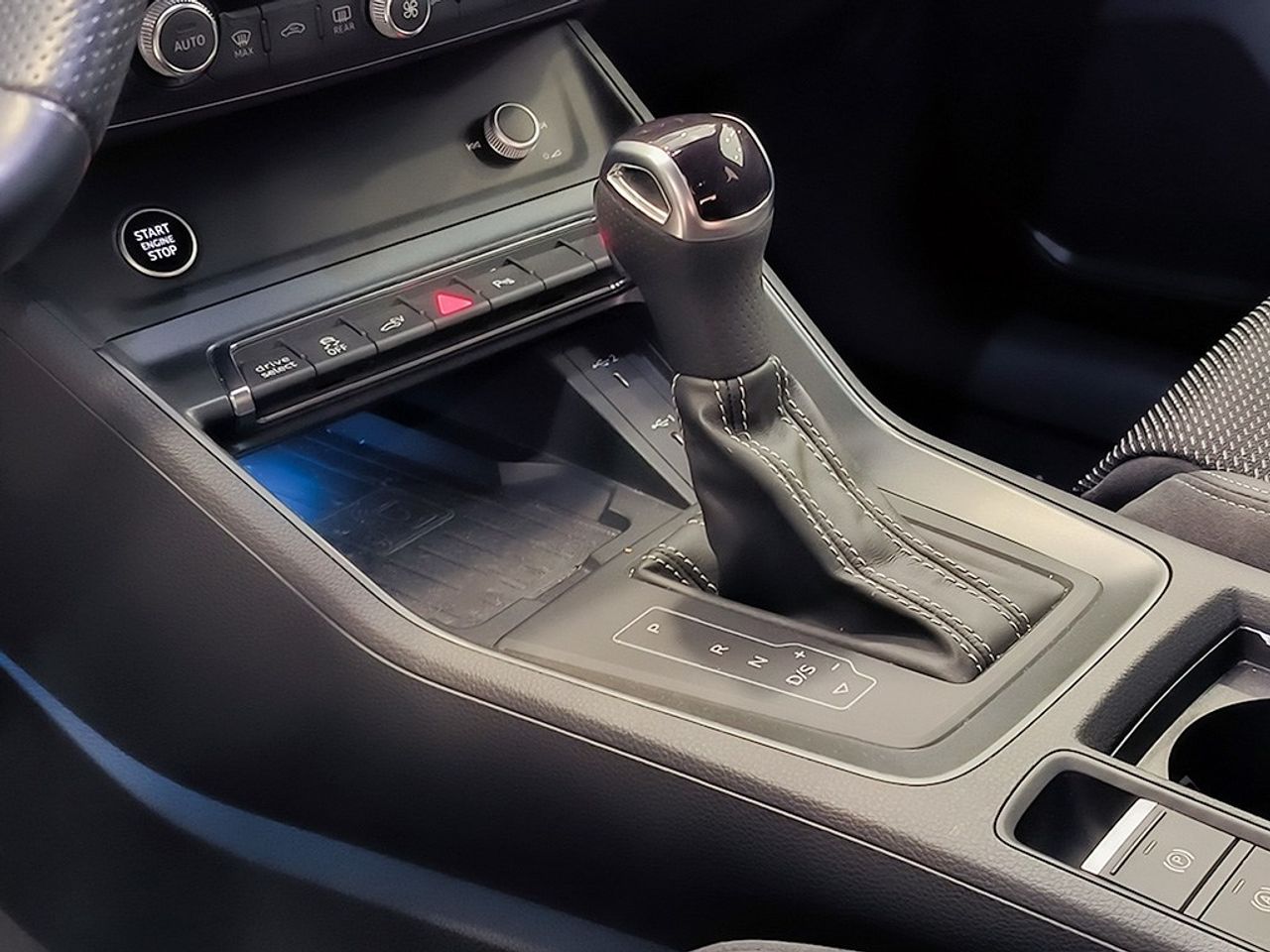 Audi Q3 45 Tfsie 245cv Stronic Sline - Foto 2