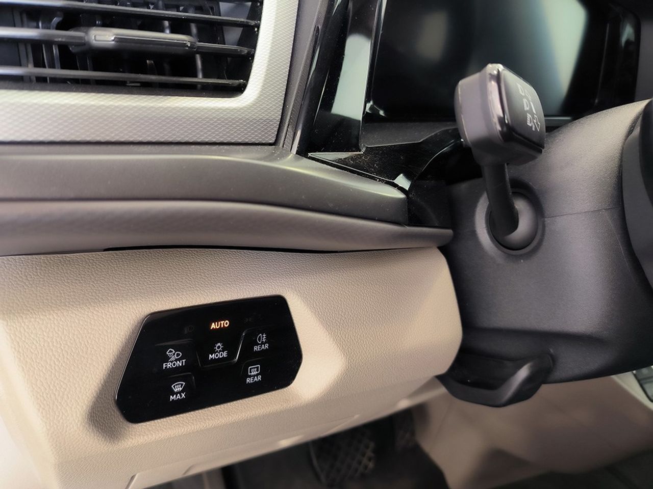 Volkswagen Multivan 2.0 Tdi 150 Cv Dsg Origin - Foto 2