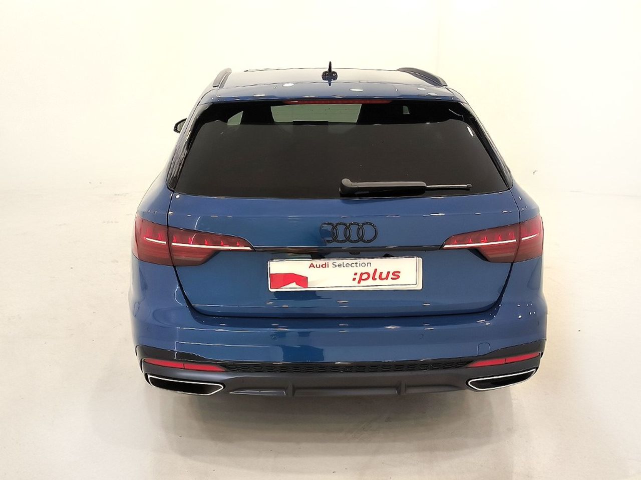 Audi A4 Avant 35 Tdi 163 Cv Stronic Black Limited - Foto 2