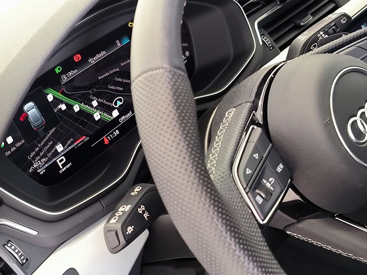 Audi A4 Avant 35 Tdi 163 Cv Stronic Black Limited - Foto 2