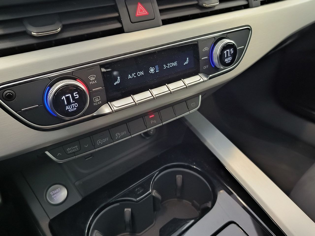 Audi A4 Avant 35 Tdi 163 Cv Stronic Black Limited - Foto 2