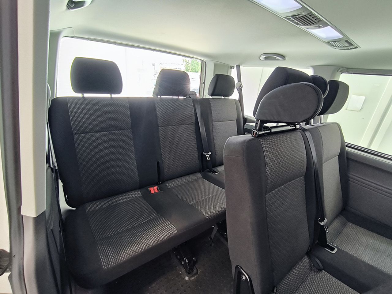Volkswagen Caravelle 2.0 Tdi 114 Cv - Foto 2