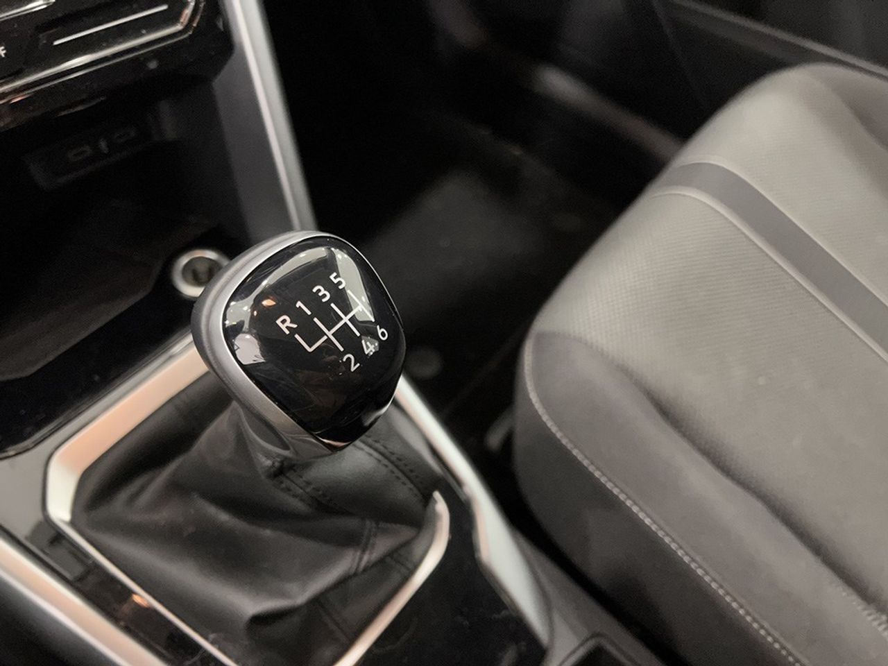 Volkswagen T-roc 1.0 Tsi 110 Cv Life - Foto 2