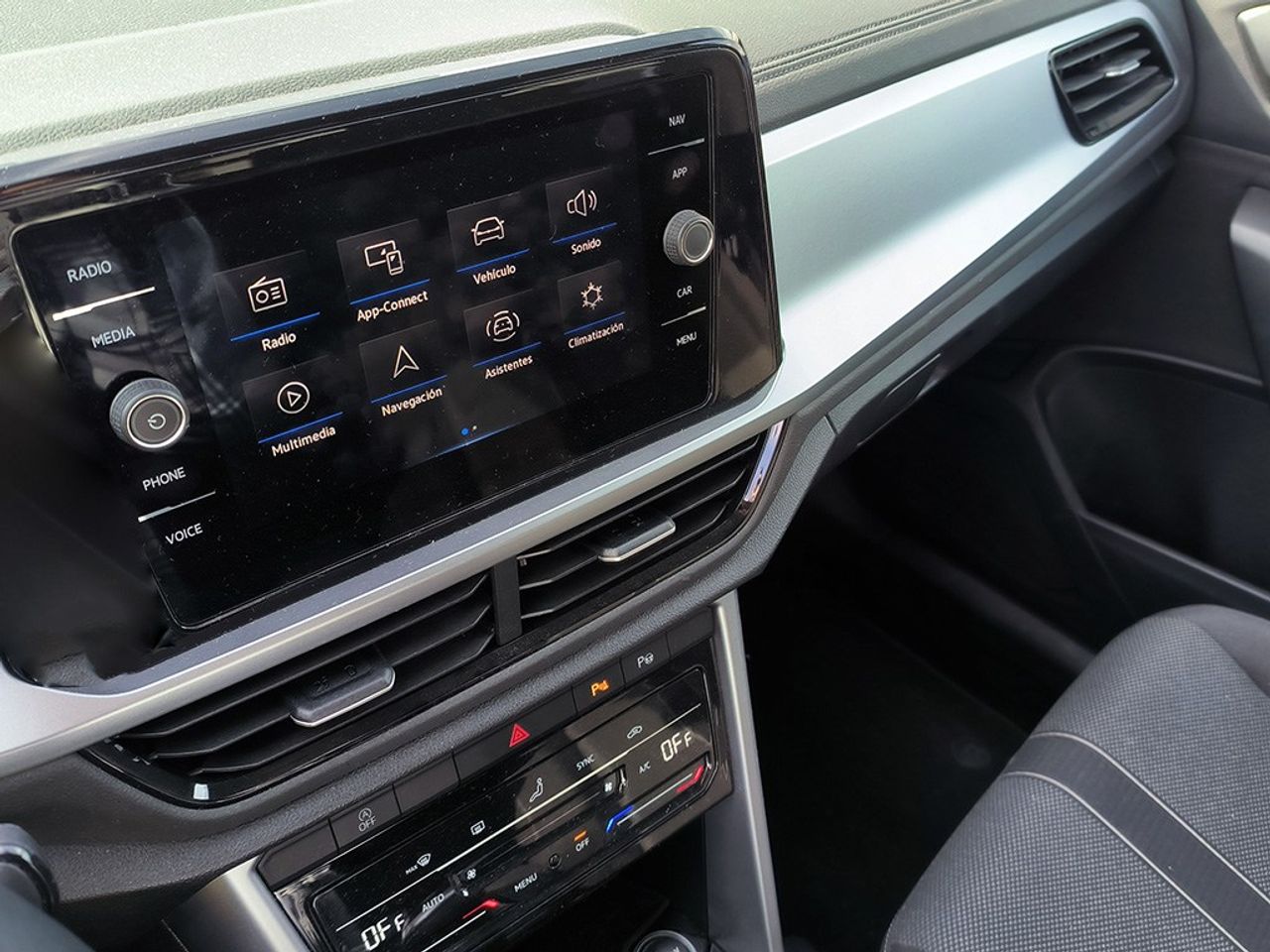 Volkswagen T-roc 1.0 Tsi 110 Cv Life - Foto 2