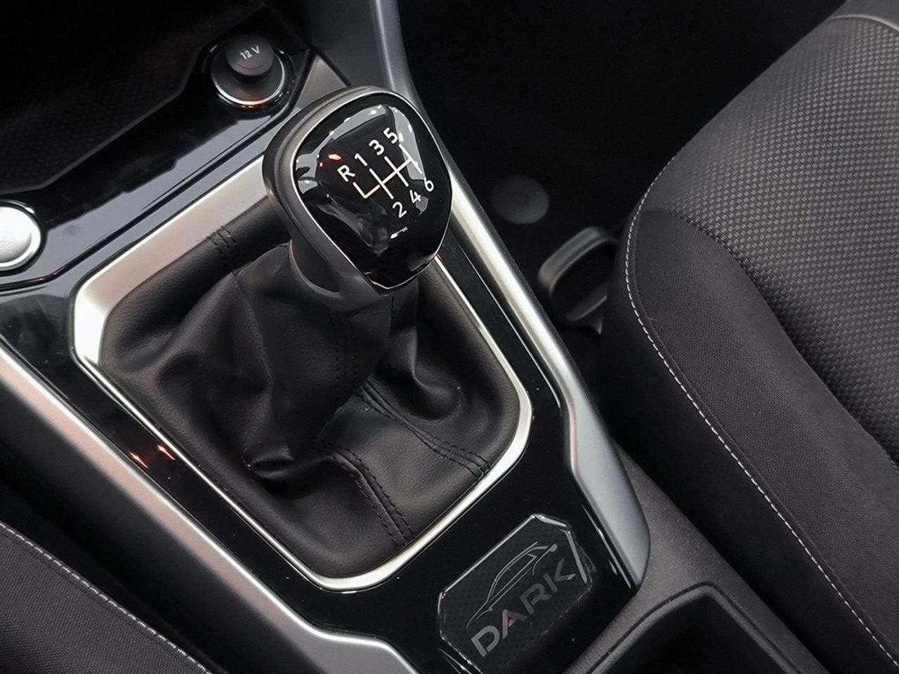 Volkswagen T-roc 2.0 Tdi 150 Cv Dark - Foto 2