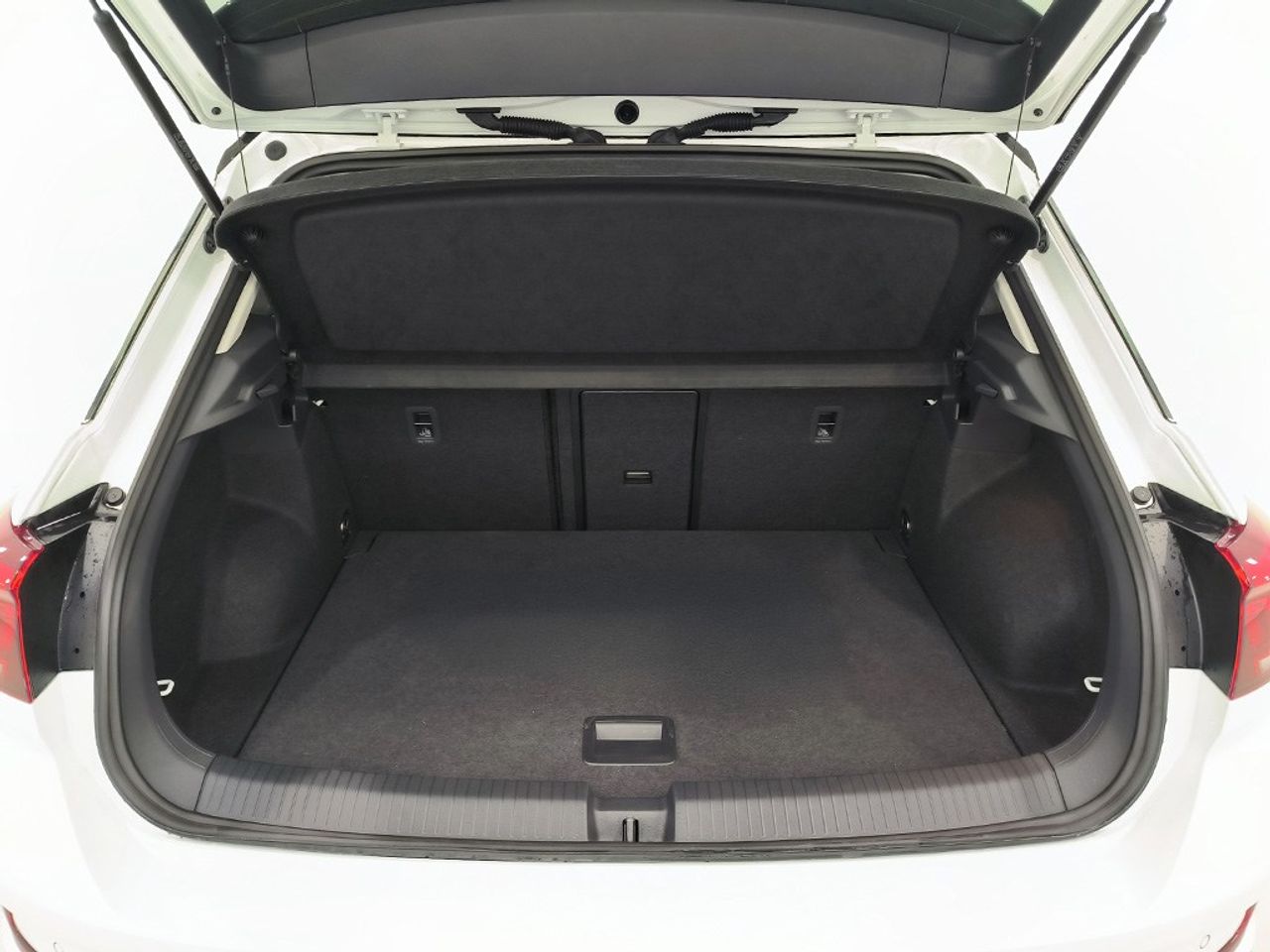 Volkswagen T-roc 2.0 Tdi 150 Cv Dark - Foto 2