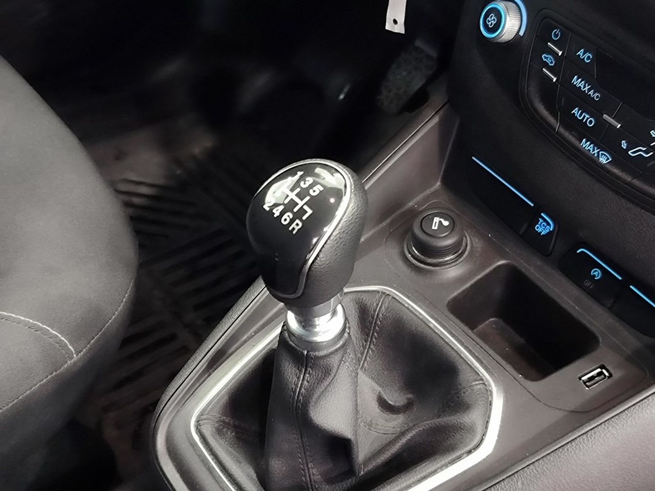 Ford Transit Courier 1.5t Dci 100cv Van - Foto 2