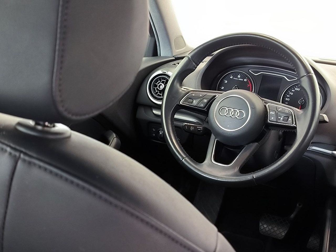 Audi A3 Sedan 35 Tfsi 150 Cv Stronic Desing - Foto 2