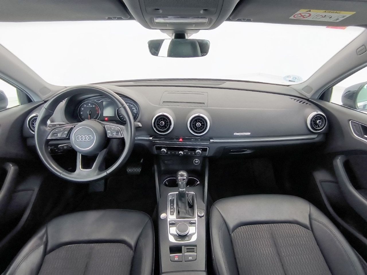 Audi A3 Sedan 35 Tfsi 150 Cv Stronic Desing - Foto 2