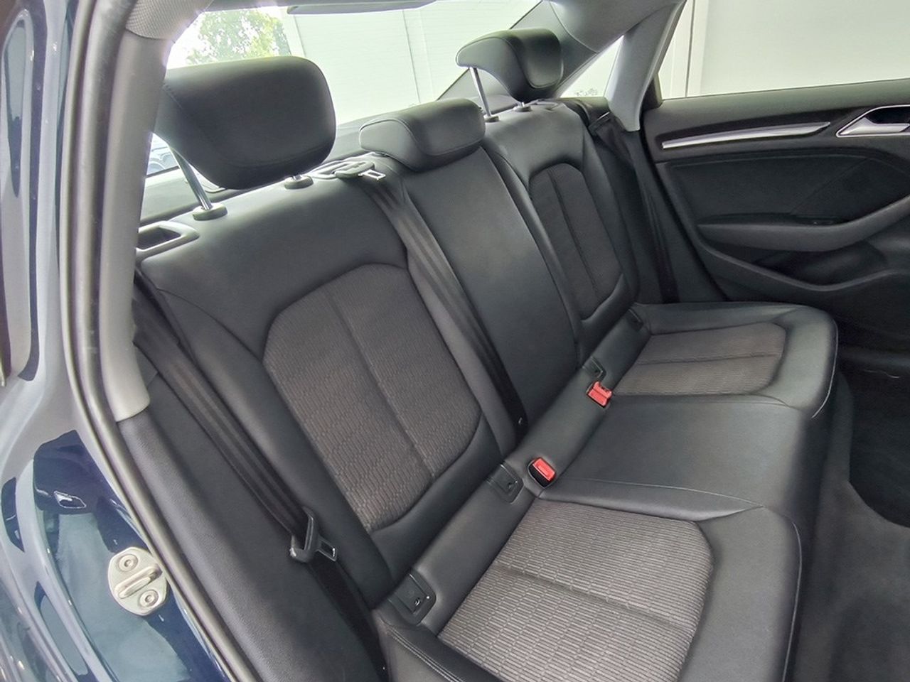 Audi A3 Sedan 35 Tfsi 150 Cv Stronic Desing - Foto 2