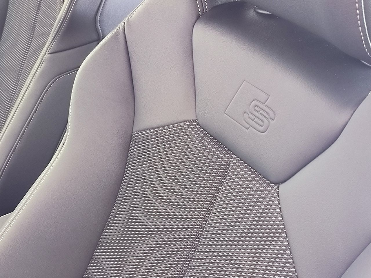 Audi Q3 35 Tfsi 150 Cv Stronic Sline - Foto 2