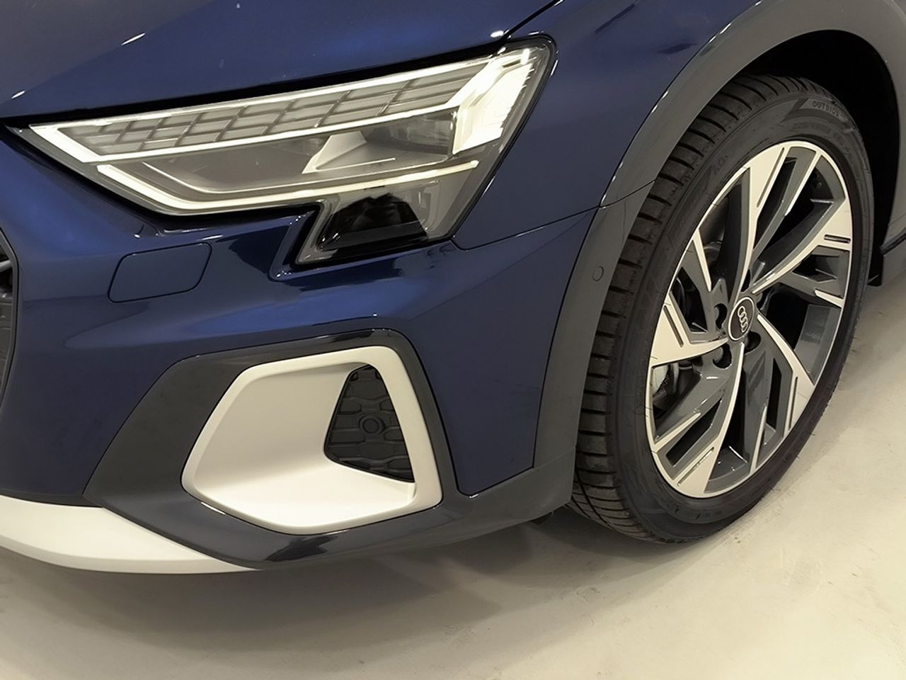 Audi A3 Allstreet 40 Tfsie 204 Cv Stronic Genuine - Foto 2