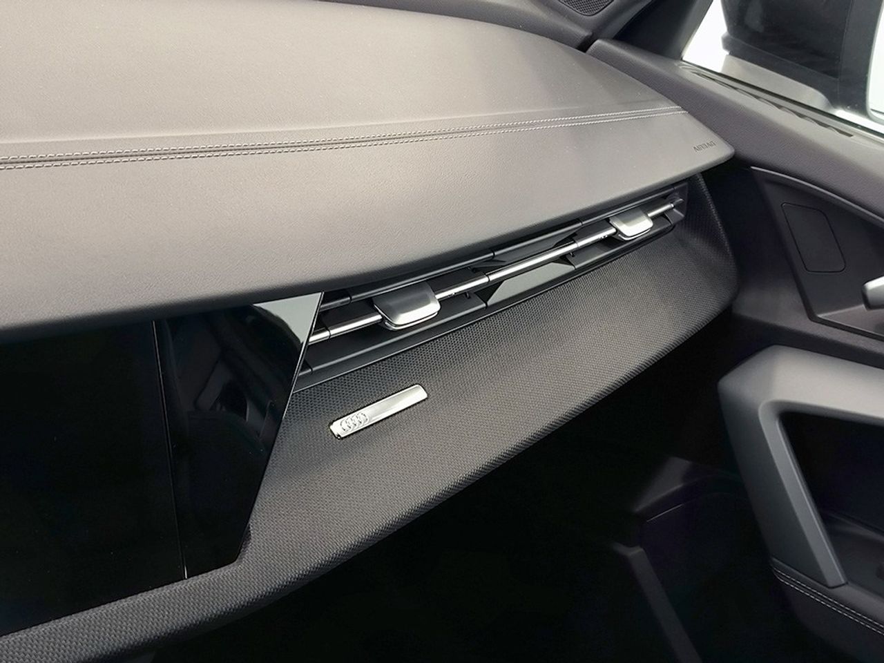 Audi A3 Allstreet 40 Tfsie 204 Cv Stronic Genuine - Foto 2