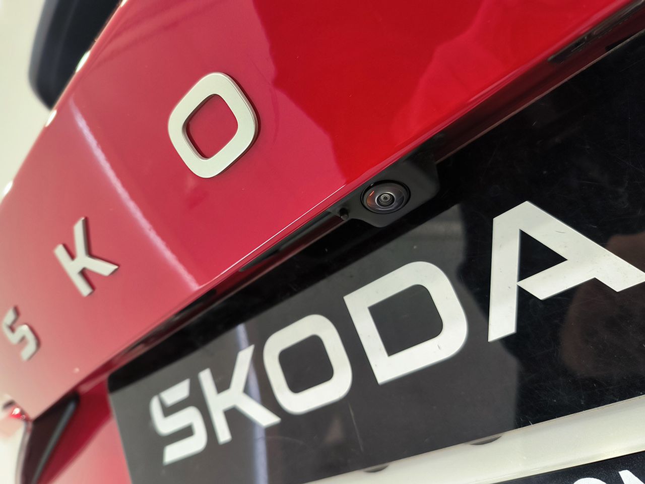 Skoda Elroq 85 82 Kwh 286 Cv - Foto 2