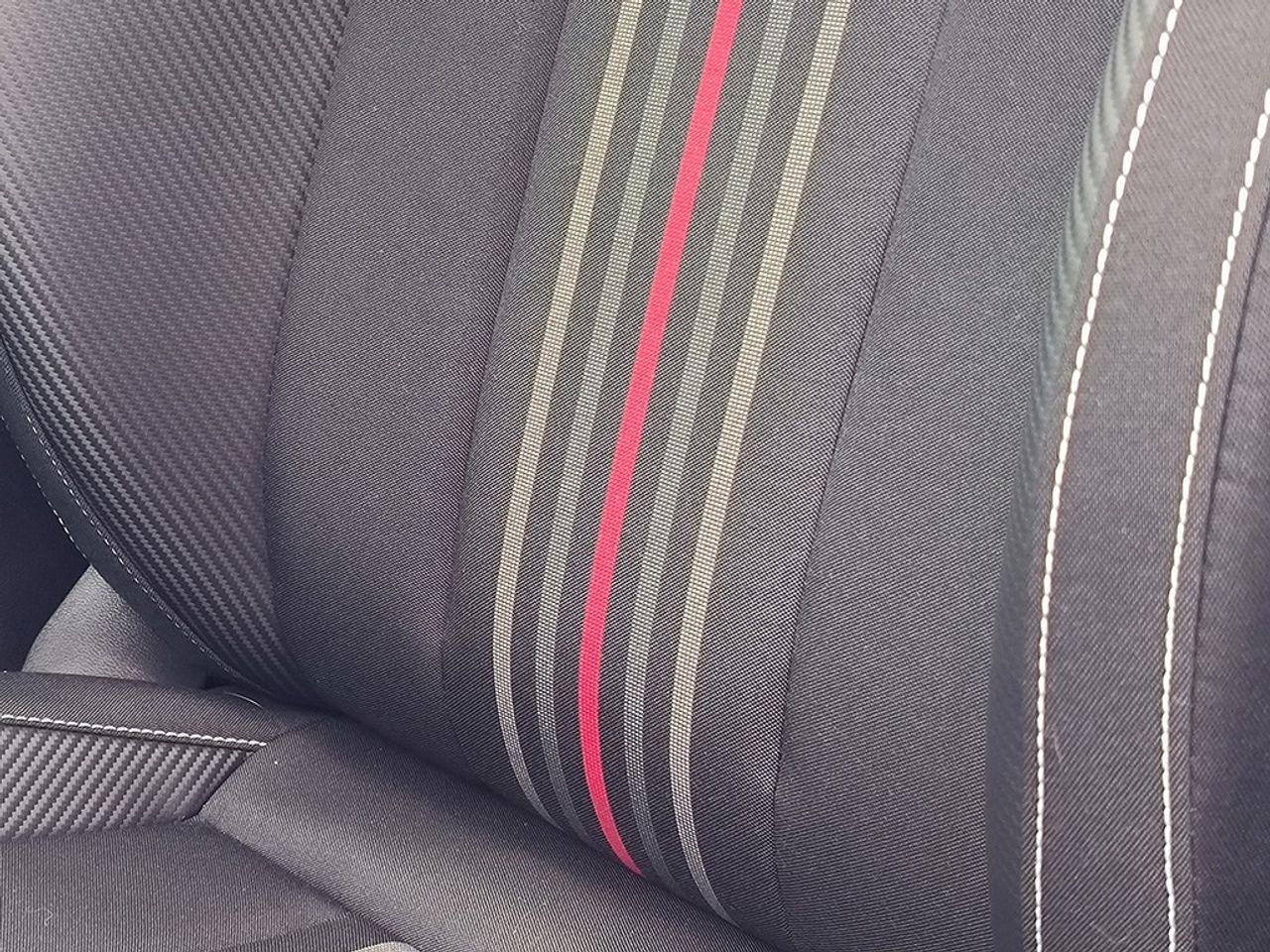 Skoda Kamiq 1.5 Tsi 150 Cv Dsg Monte Carlo - Foto 2