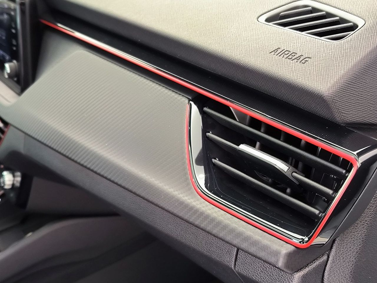 Skoda Kamiq 1.5 Tsi 150 Cv Dsg Monte Carlo - Foto 2