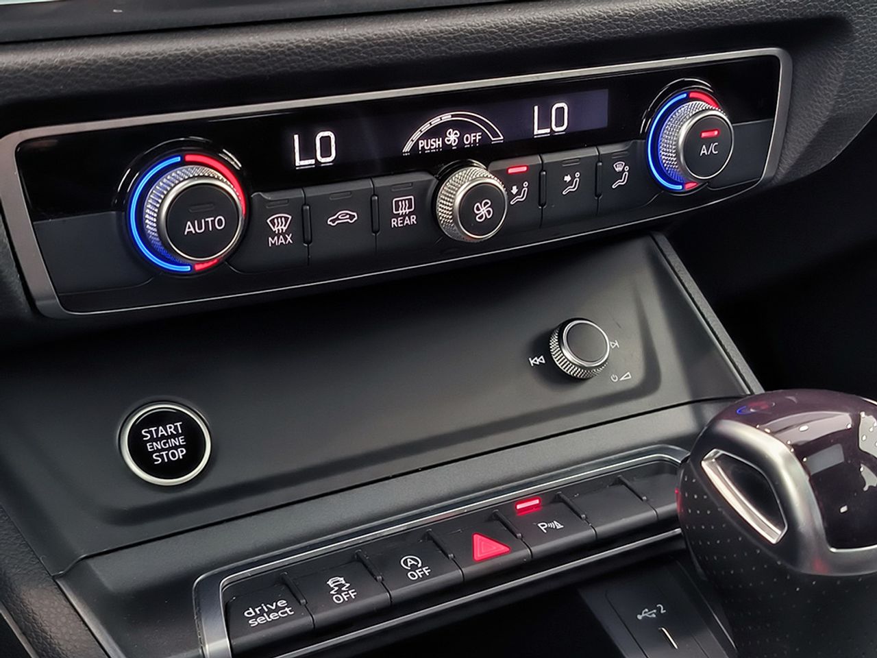 Audi Q3 Sb 35 Tdi 150 Cv Dsg Black Line - Foto 2