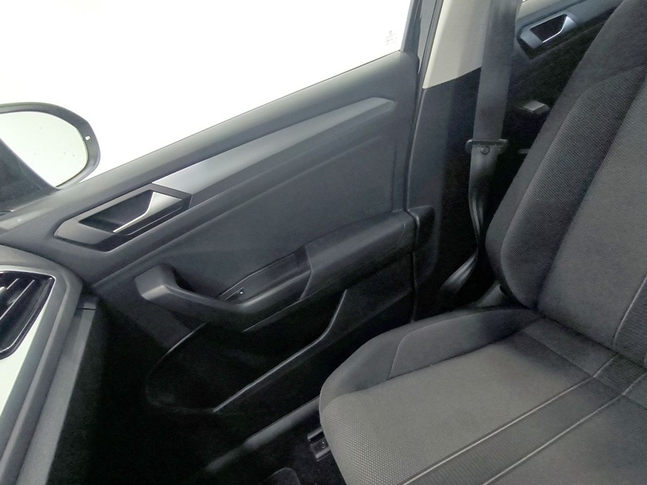 Volkswagen T-roc 1.5 Tsi 150 Cv Dark - Foto 2