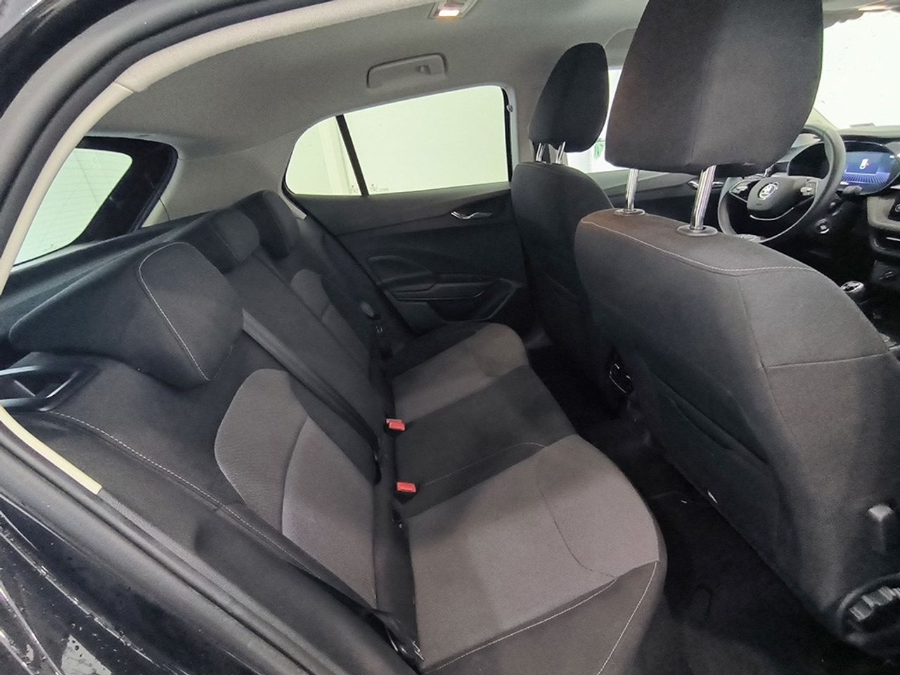 Skoda Fabia 1.0 Tsi 95 Cv Selection - Foto 2