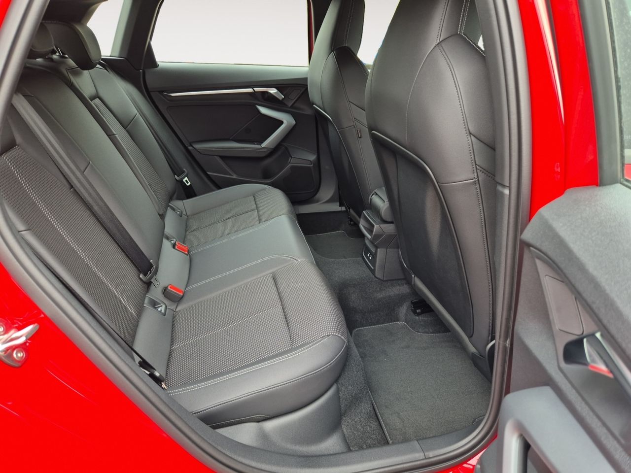 Audi A3 Allstreet 35 Tfsi 150 Cv Stronic Genuine - Foto 2