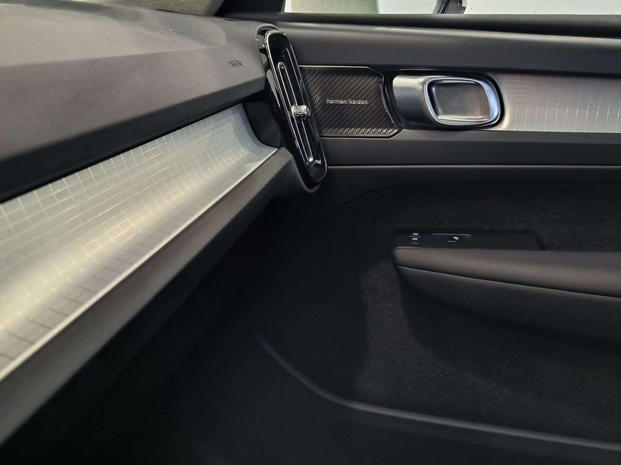 Volvo Xc40 2.0 D3 150 Cv Automatico - Foto 2