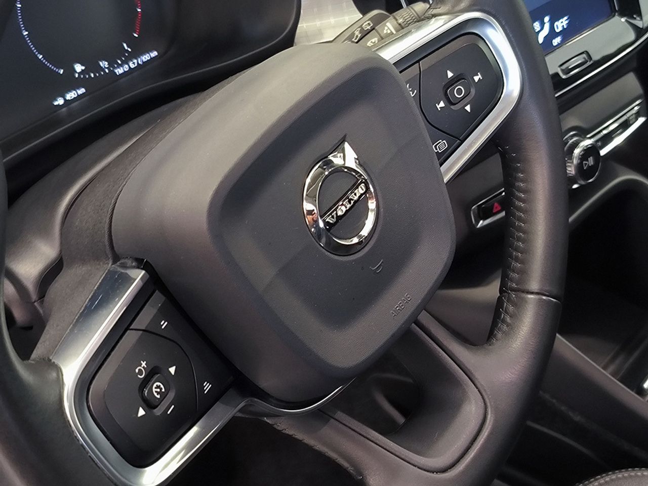 Volvo Xc40 2.0 D3 150 Cv Automatico - Foto 2