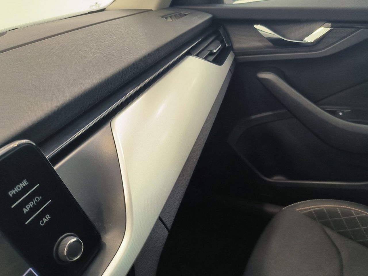 Skoda Kamiq 10 Tsi 110cv Ambition - Foto 2